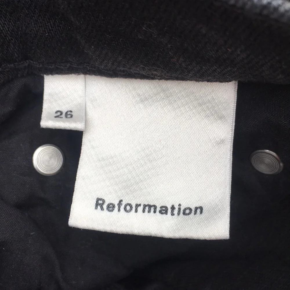 Reformation High and Slim Jeans Straight Leg Frayed Black Size 26